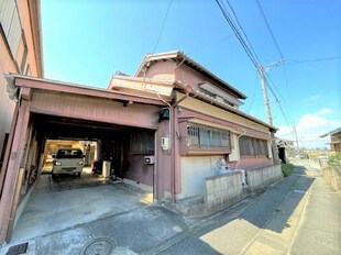 香良洲町借家の物件外観写真